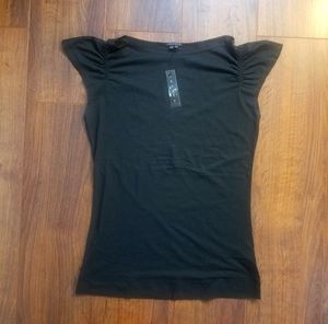 Theory Amia Flutter Sleeve in Black, M